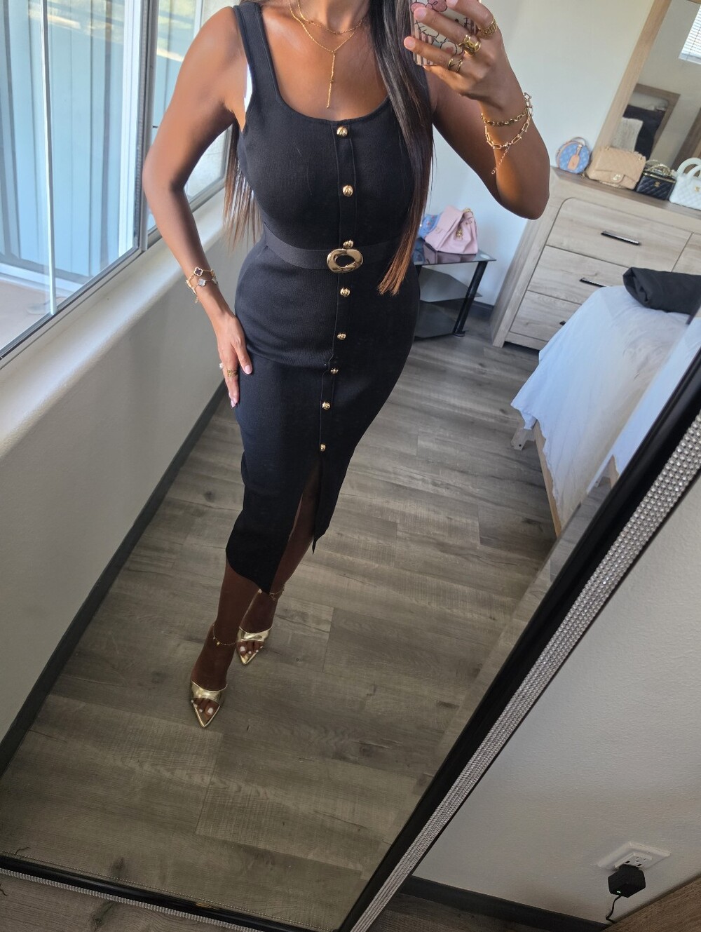 Elegant Black Button-Front Midi Dress with Belt Detail Stretchy - Picture 16 of 17